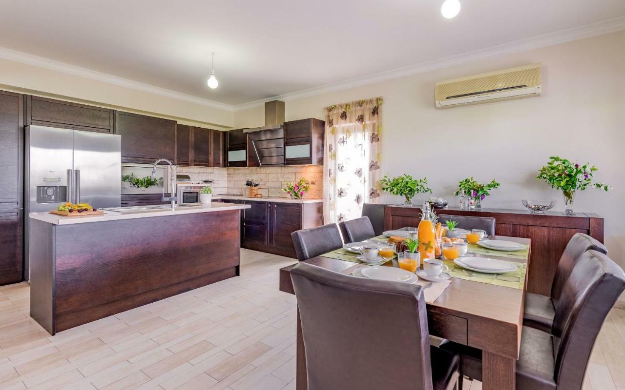 V And H House - Cozy & Ideal For Families, By Zantewize Kalipadhon Luaran gambar